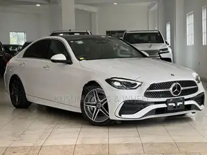 Mercedes Benz C180 AMG Premium Plus 2023
