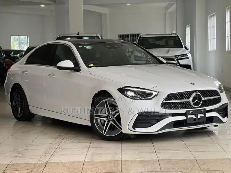 Mercedes Benz C180 AMG Premium Plus 2023