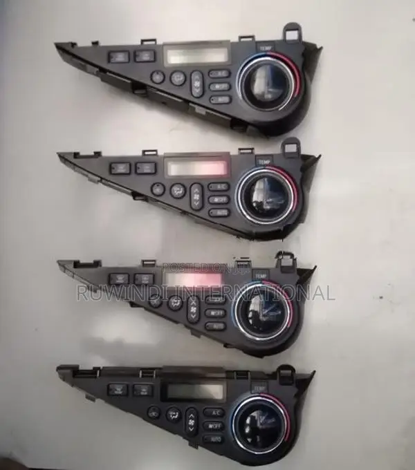 TOYOTA AQUA NHP10 AC CONTROL UNIT