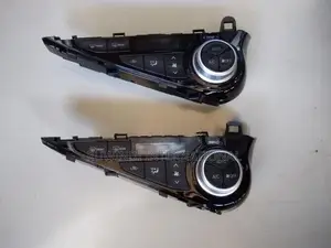 TOYOTA AQUA NHP10 X URBAN AC CONTROL UNIT