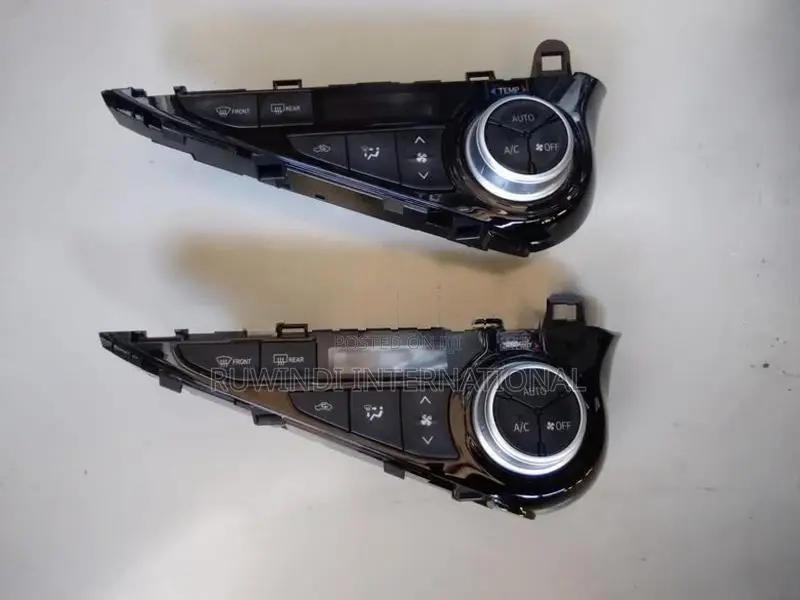 TOYOTA AQUA NHP10 X URBAN AC CONTROL UNIT
