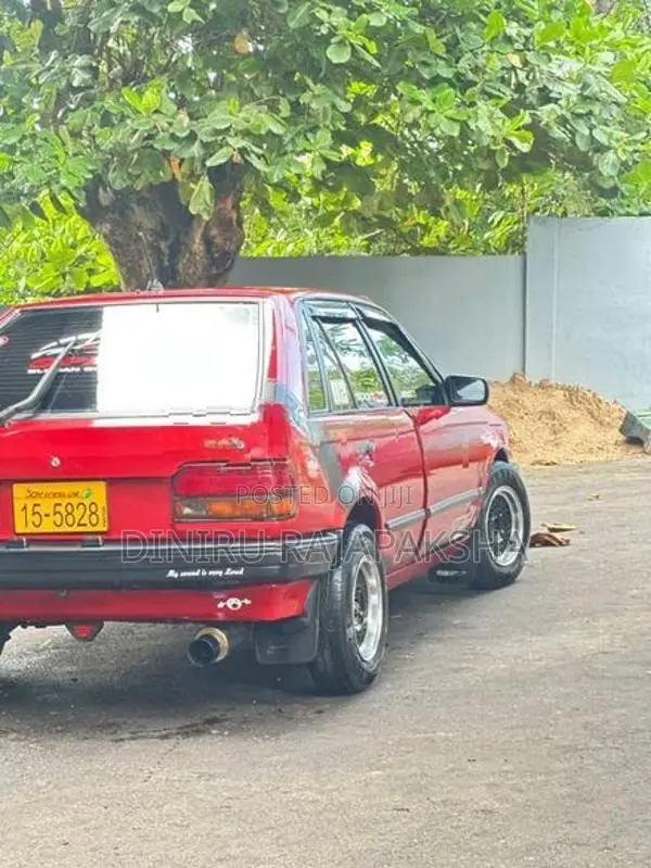 Mazda Familia 1987