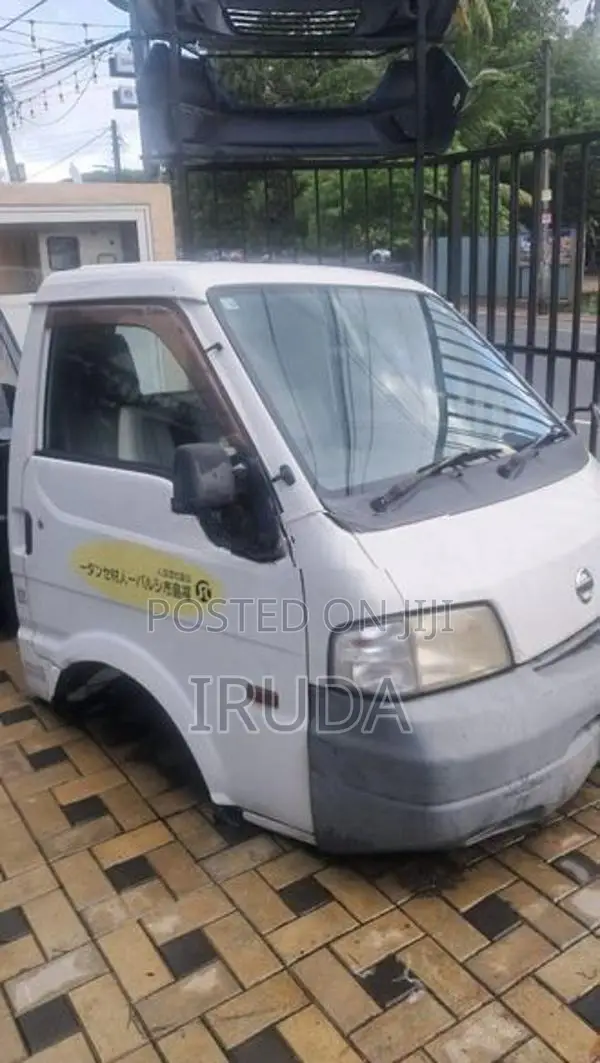 Nissan Cabin