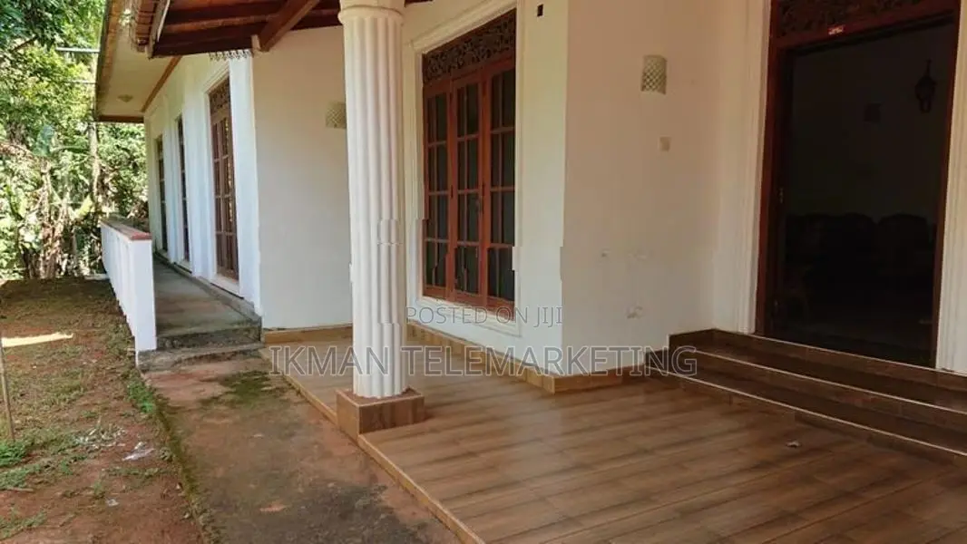 Luxury 4 Bedroom House for Sale in Matale