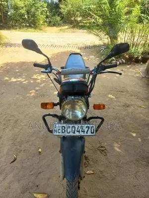 Honda CB 125 2015