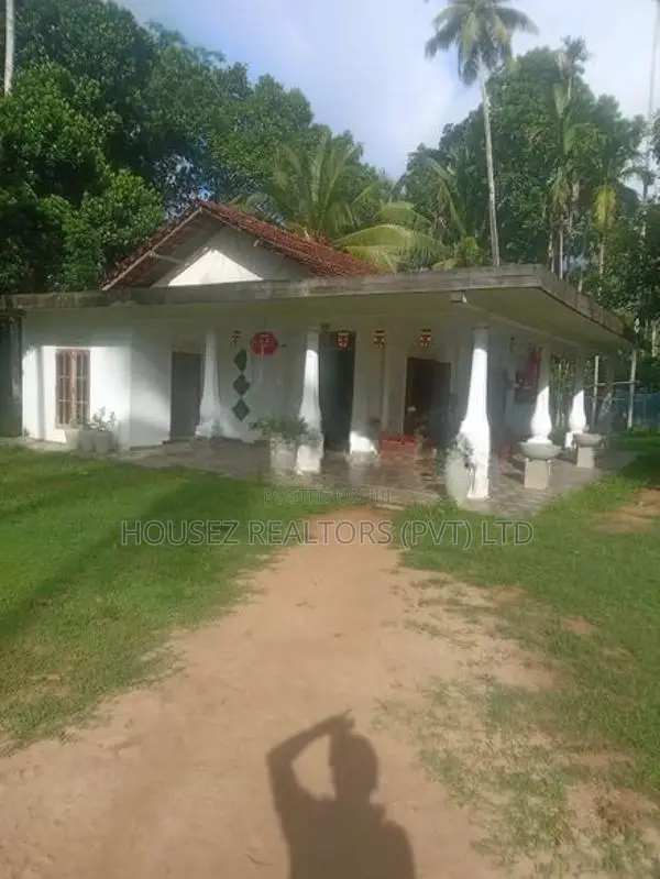 House with Land for Sale – Ethgala, Walpita, Divulapitiya