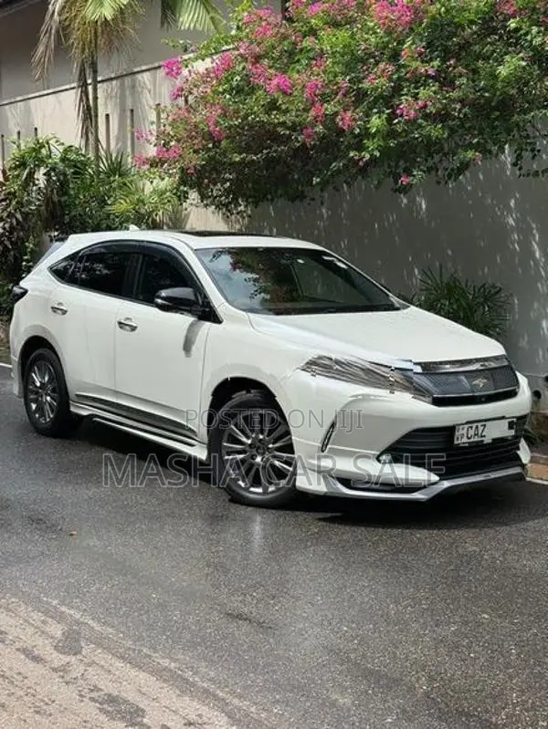 Toyota Harrier Advance Premium 2017