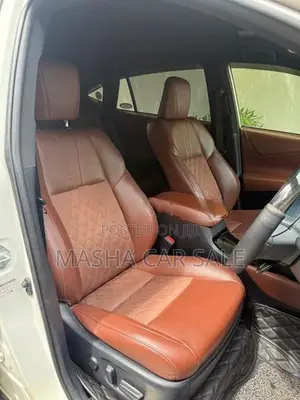 Toyota Harrier Advance Premium 2017
