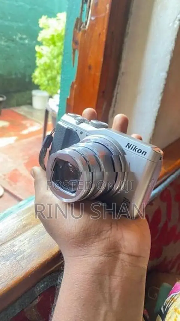 Nikon Coolpix S9900