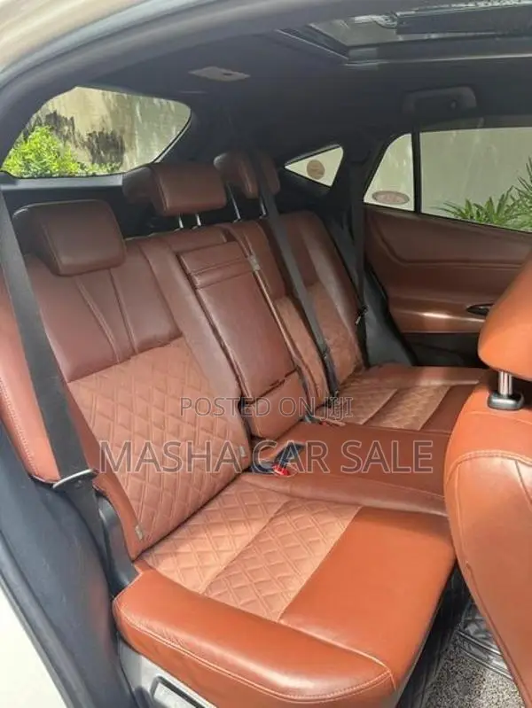 Toyota Harrier Advance Premium 2017