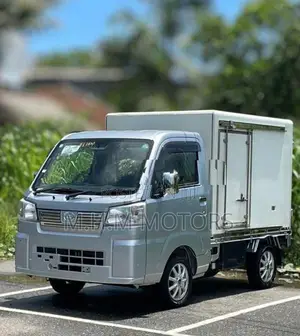 Daihatsu Hijet Freezer 2022