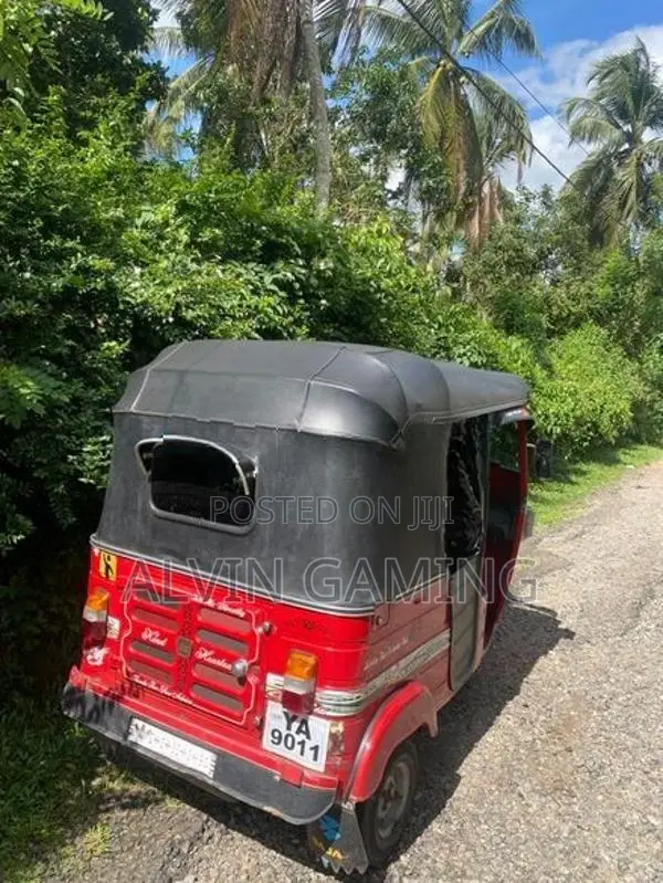 Bajaj RE 4 Stroke 2011