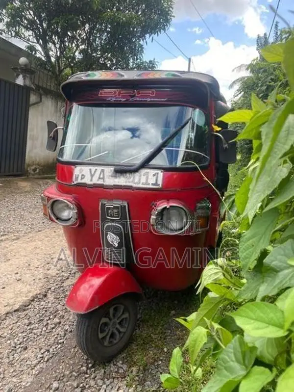 Bajaj RE 4 Stroke 2011
