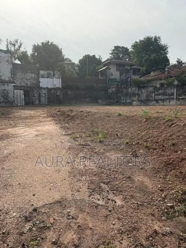 Land for Sale in Colombo 5 ( P-21)