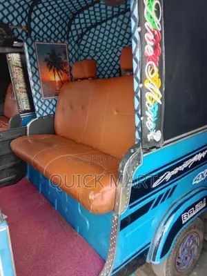Bajaj RE 2016