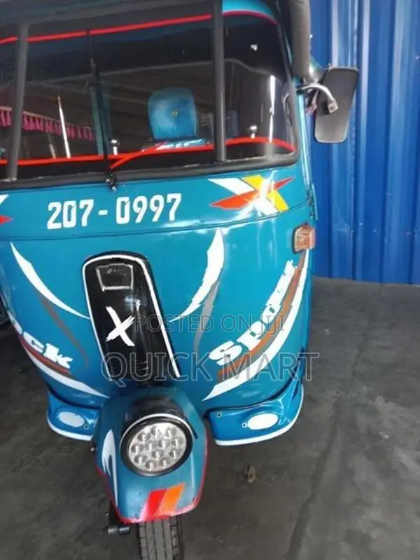 Bajaj RE 2001