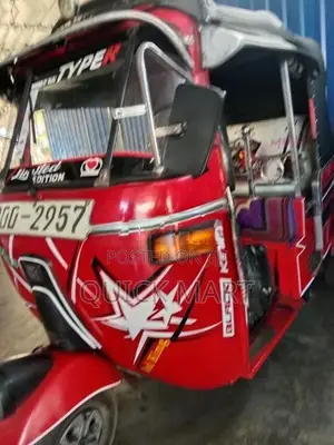 Bajaj RE 2001