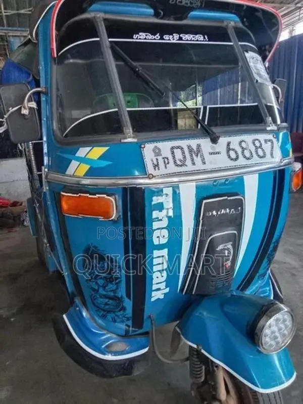 Bajaj RE 2009