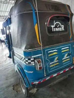Bajaj RE 2009
