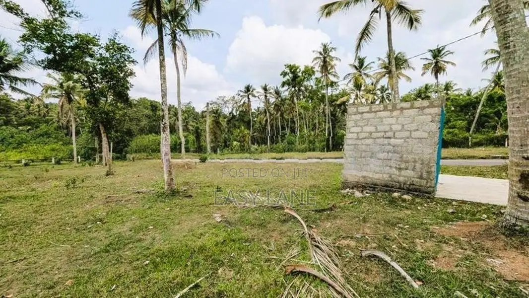 කළගෙඩිහේනෙන් අගනා නේවාසික ඉඩමක්