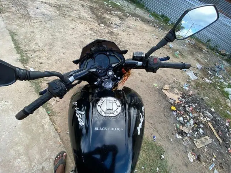 Bajaj Pulsar NS160 2015