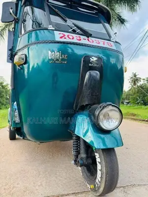 Bajaj RE 2000