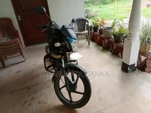 Mahindra Centuro 2016