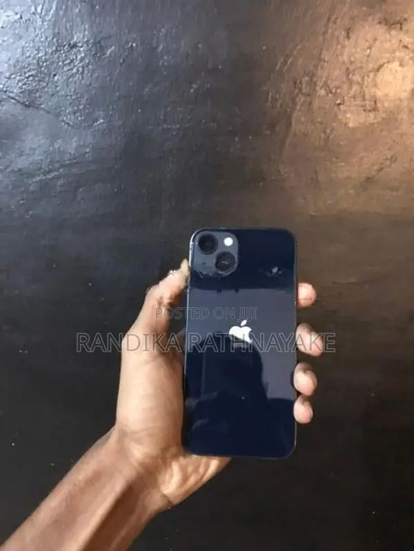 Apple iPhone 13 (Used)
