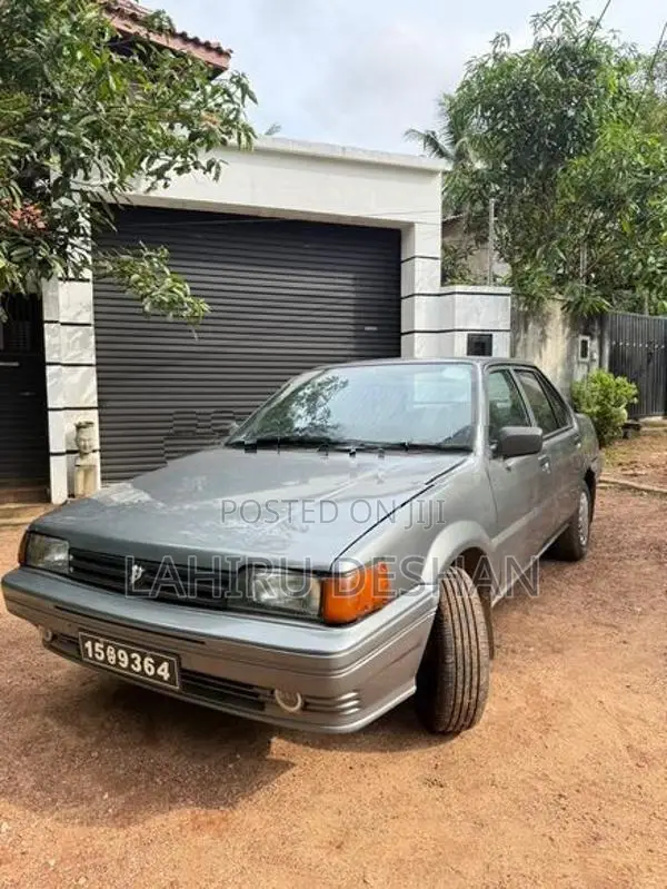 Nissan Pulsar 1989