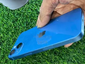 Apple iPhone 13 (Used)