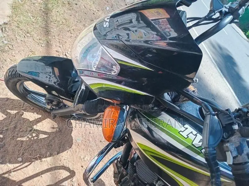 TVS Metro 2016
