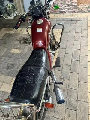 Suzuki GN 125 2006