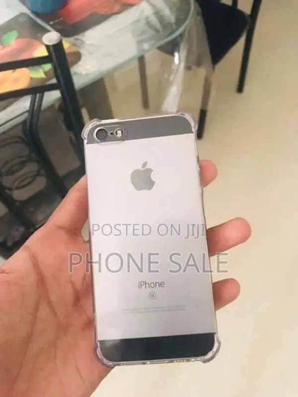 Apple iPhone SE (Used)