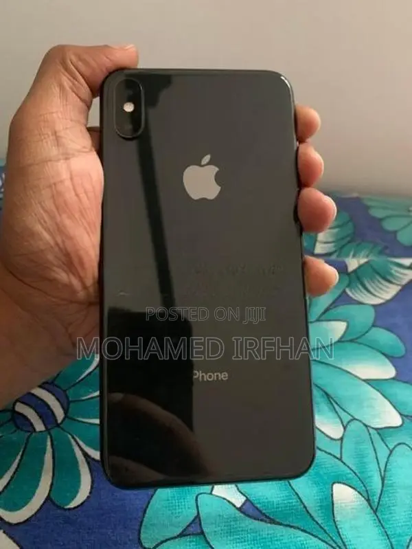 Apple iPhone XS Max (Used)