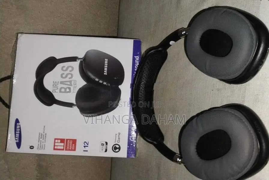 Samsung i12 Headphone