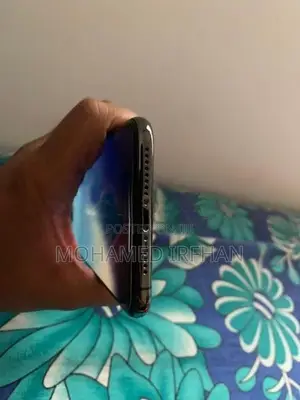 Apple iPhone XS Max (Used)
