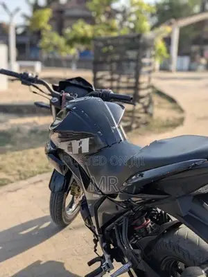 Suzuki Gixxer 2017
