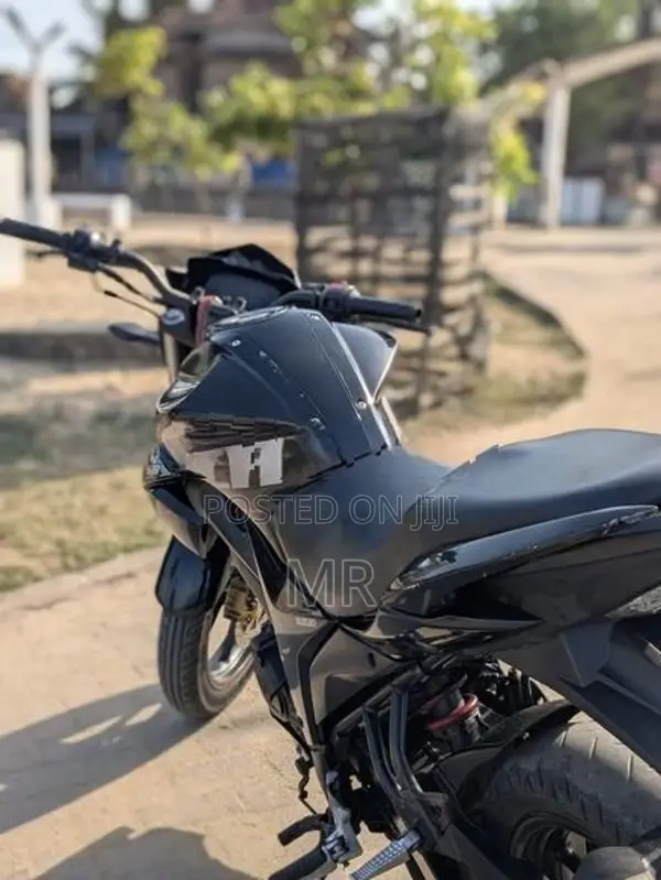 Suzuki Gixxer 2017