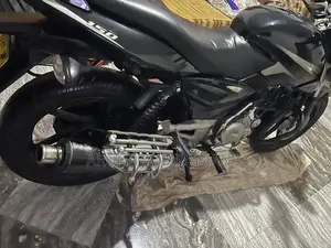 Bajaj Pulsar 150 2015