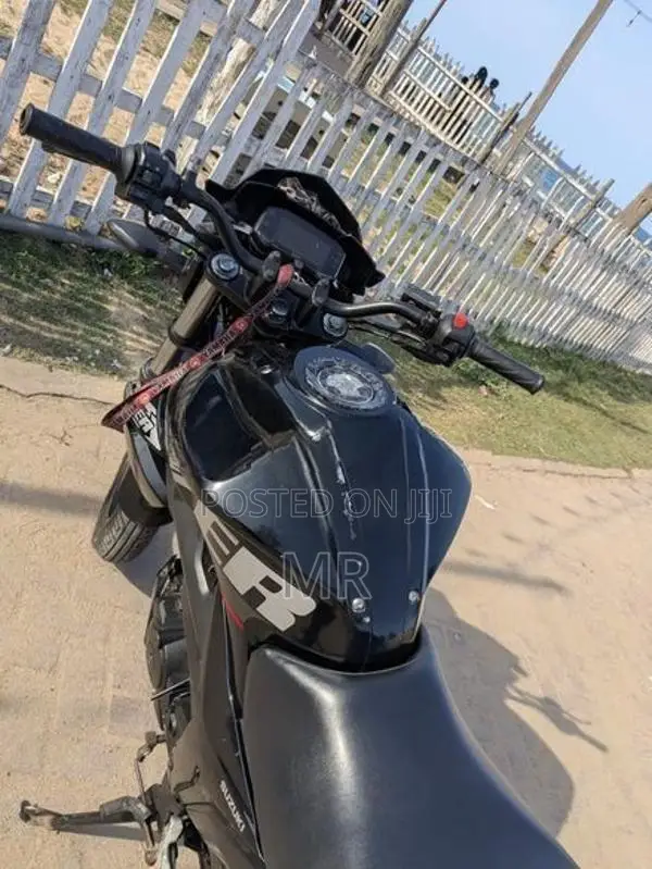 Suzuki Gixxer 2017
