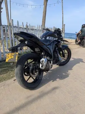 Suzuki Gixxer 2017