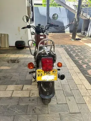 Suzuki GN 125 2005