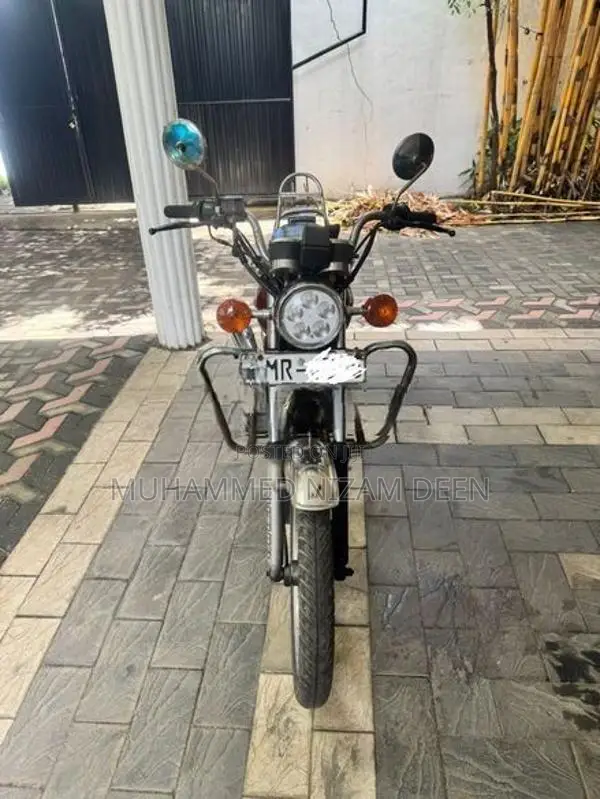 Suzuki GN 125 2005