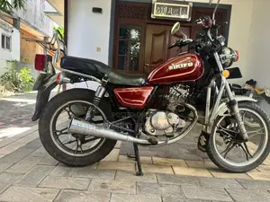 Suzuki GN 125 2005