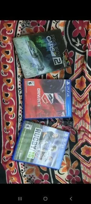 PS4 SLIM 500GB Bundle