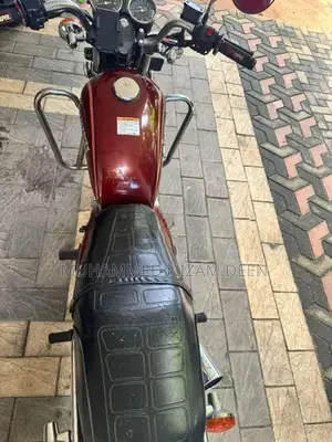 Suzuki GN 125 2005