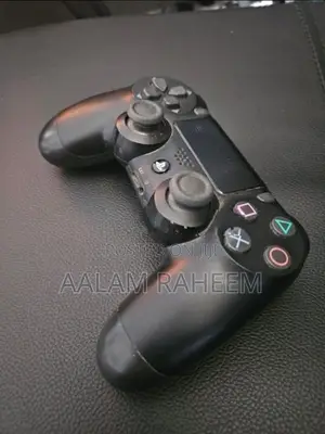 PS4 SLIM 500GB Bundle