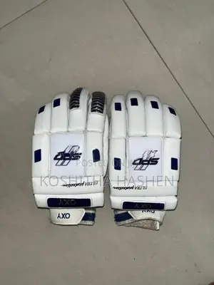Cricket Gloves
