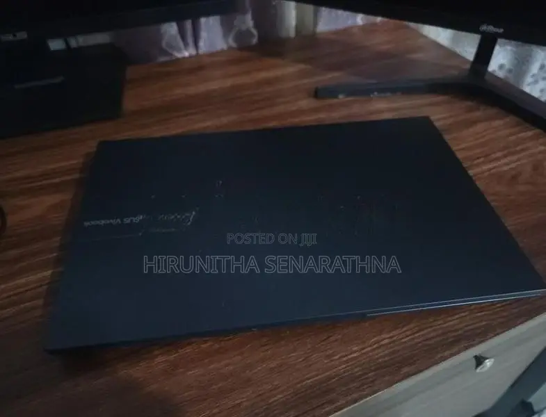 Asus Vivobook X1504ZA