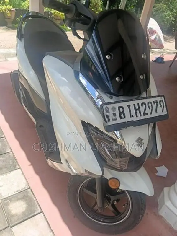 Suzuki Burgman 125 2019